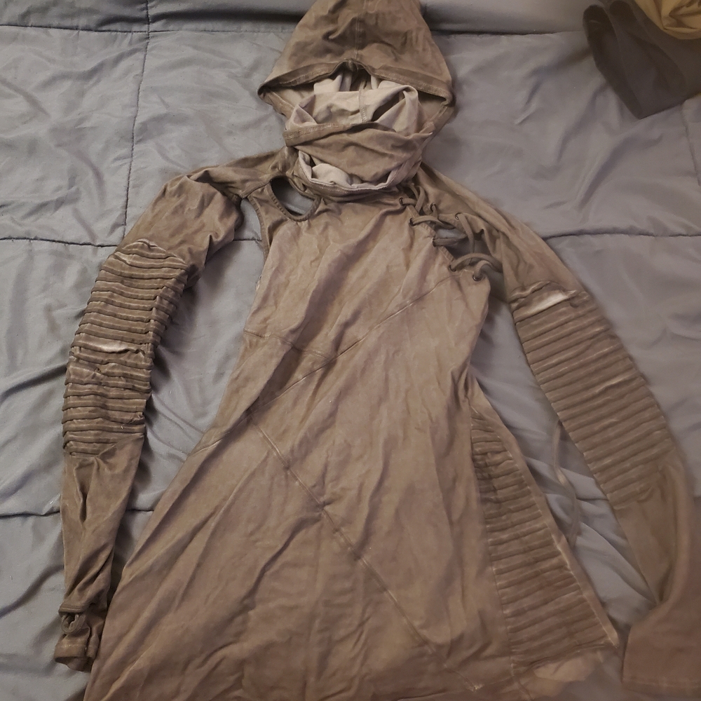 (2) Darker Wavs Alternative Rave Outfits